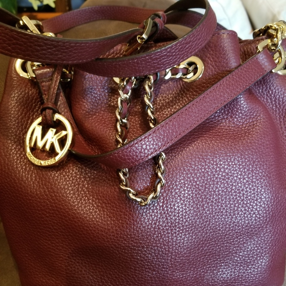 Mk body bag or it can be a shoulder bag too...